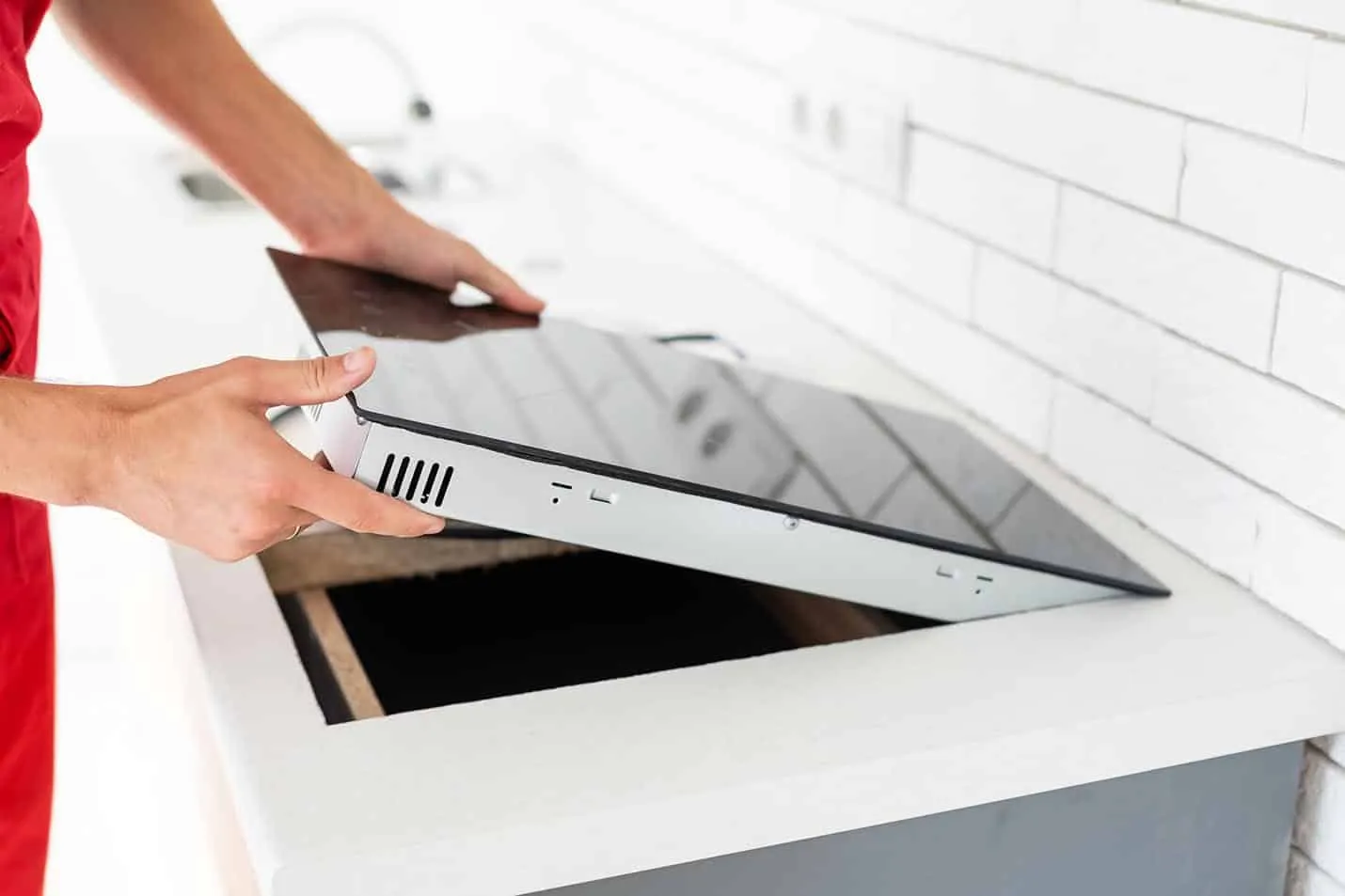 An induction stove increases safety in assisted living, but does not fully prevent stove fires.